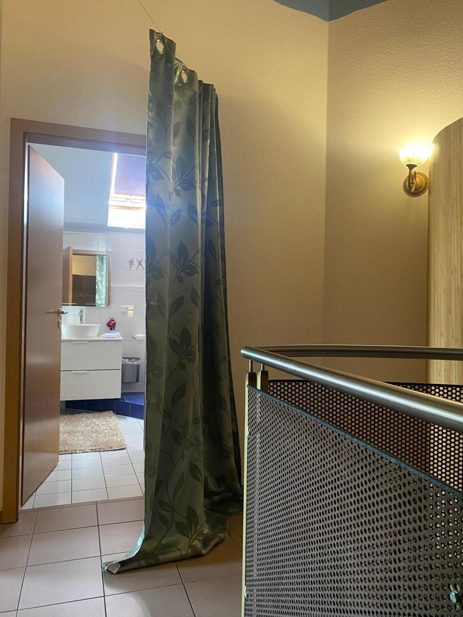Maisonette-Ferienzimmer Am Backhausgarten Flonheim Esterno foto